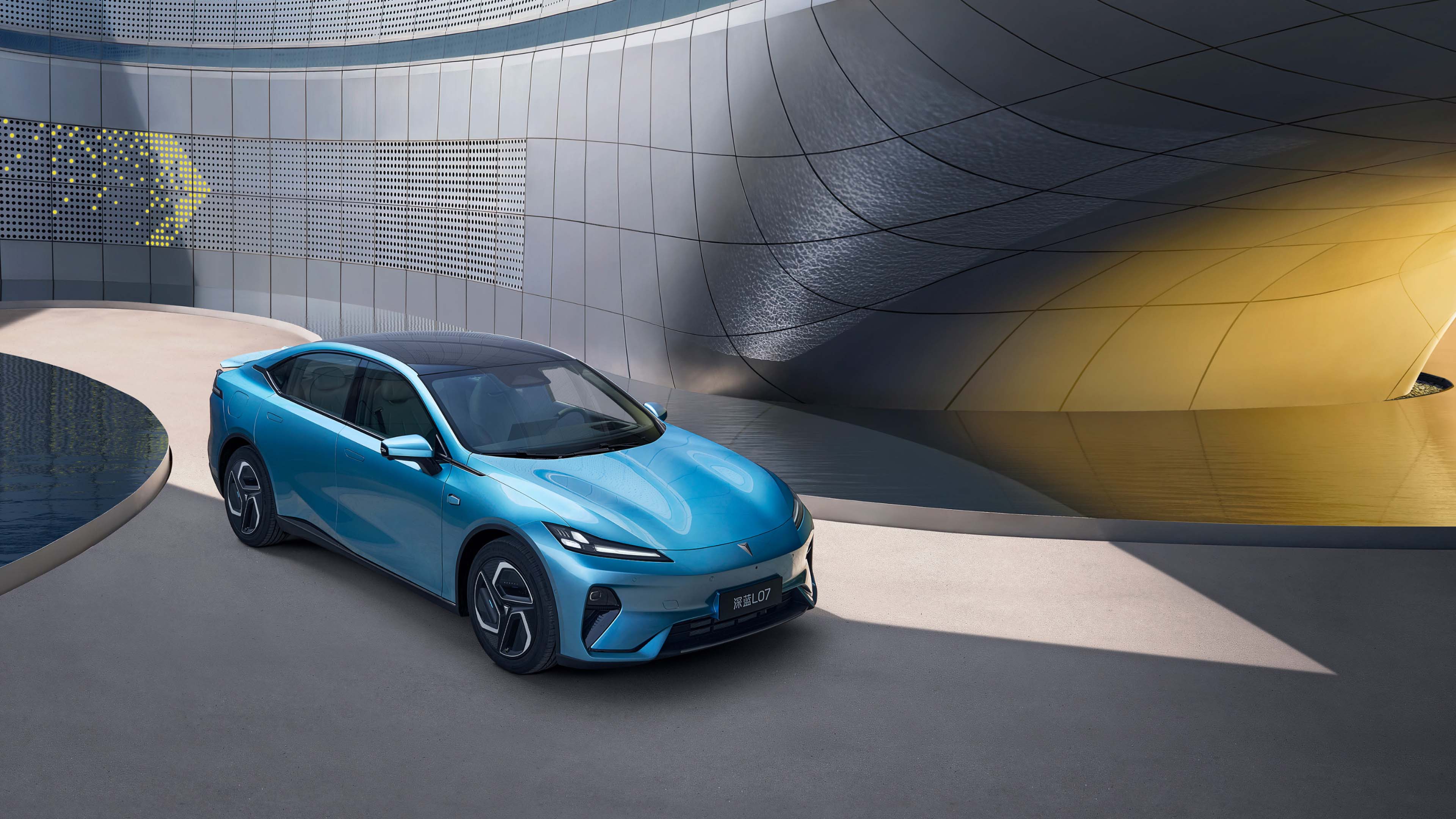 Deepal S07 smart driving electric SUV